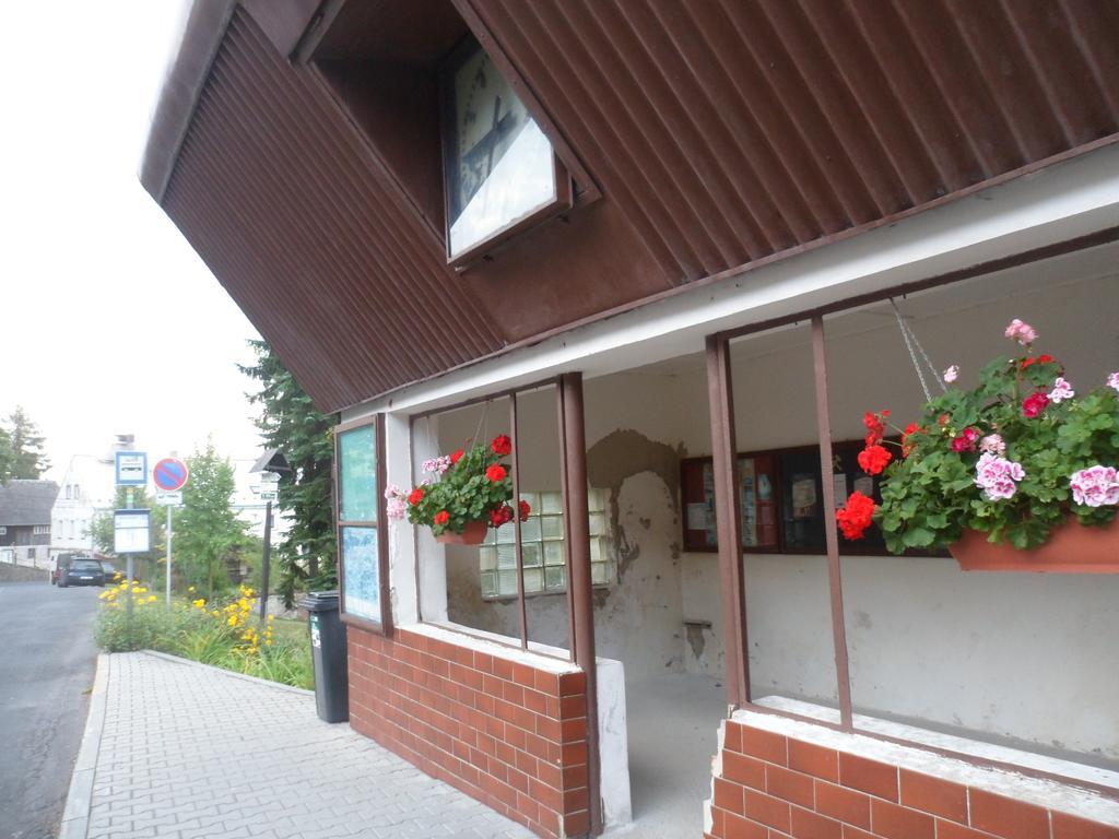 Pension Mikulka Mikulov v Krusnych Horach Exterior photo